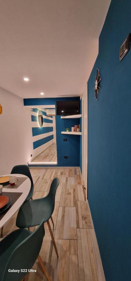 Blumon Guest House Наполи Екстериор снимка