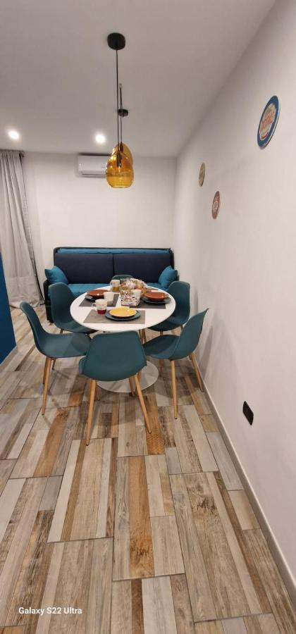Blumon Guest House Наполи Екстериор снимка
