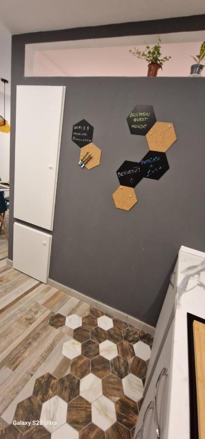 Blumon Guest House Наполи Екстериор снимка