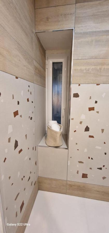 Blumon Guest House Наполи Екстериор снимка