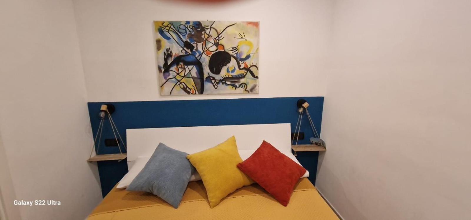 Blumon Guest House Наполи Екстериор снимка